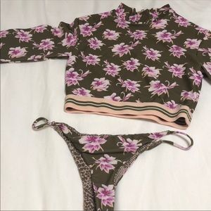 SOLD Capsule aloha rash guard